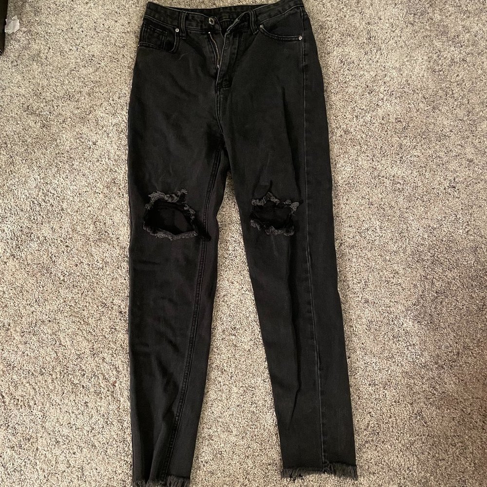 Black ripped boyfriend jeans